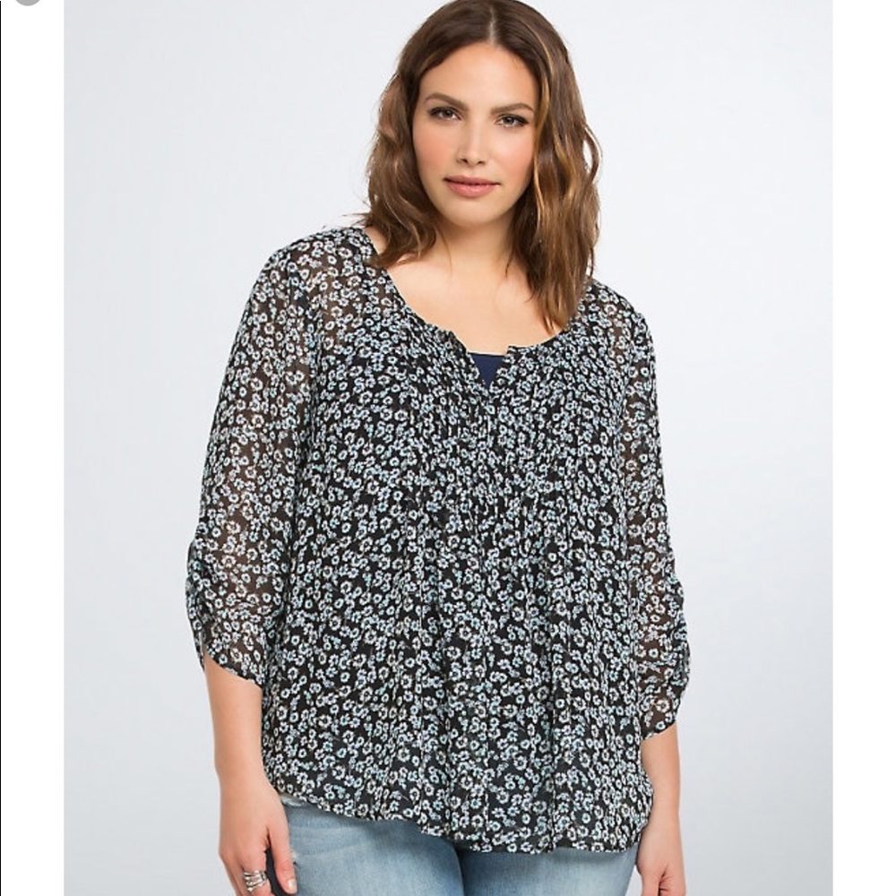 Torrid blouse floral print 3/4 sleeve size 2